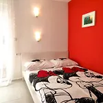 Family Oros Medulin, With A Pool, Ggd Apartamento