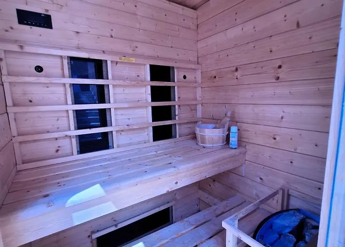 Family Friendly Oros Medulin, With Pool, Ggd *