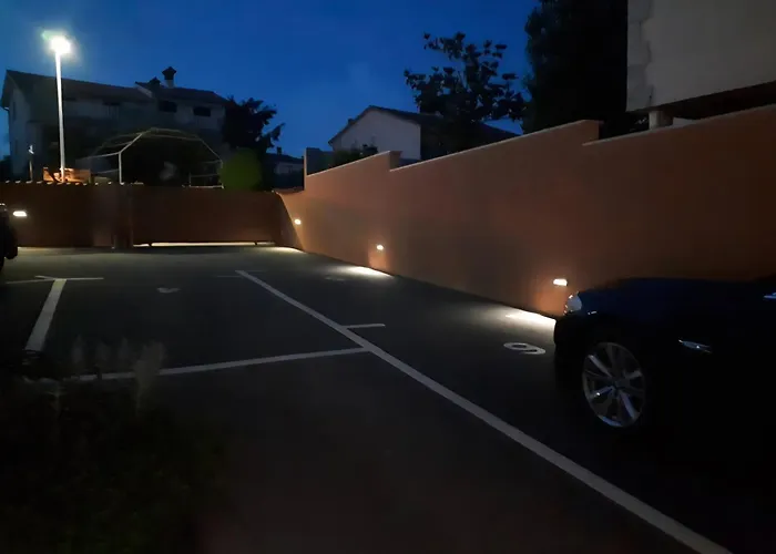 Family Friendly Oros Medulin, With Pool, Ggd Apartman