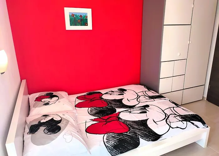 Family Friendly Oros Medulin, With Pool, Ggd